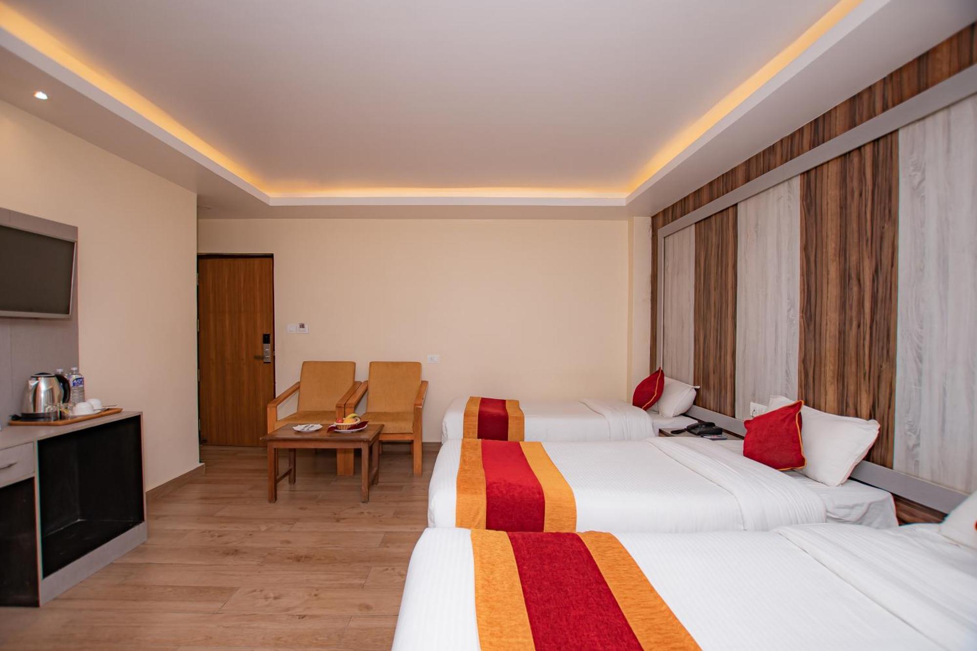 Hotel Murano Pokhara Exterior photo