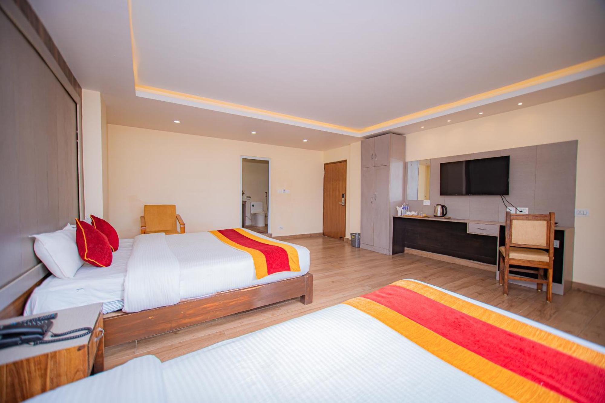 Hotel Murano Pokhara Exterior photo