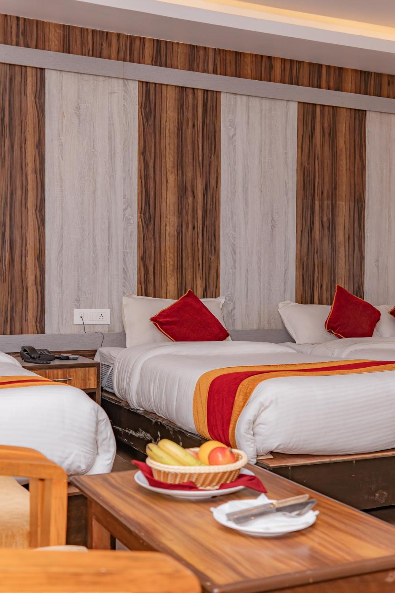 Hotel Murano Pokhara Exterior photo