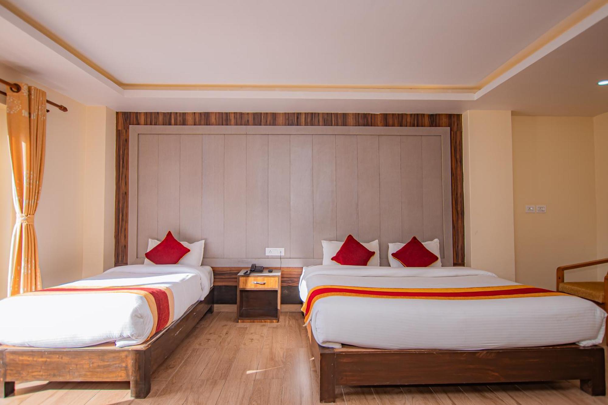 Hotel Murano Pokhara Exterior photo